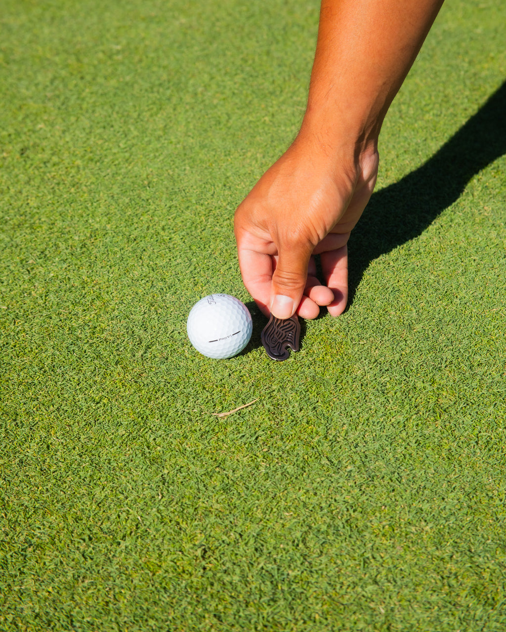 "Banoy" Ball Marker Hat Clip