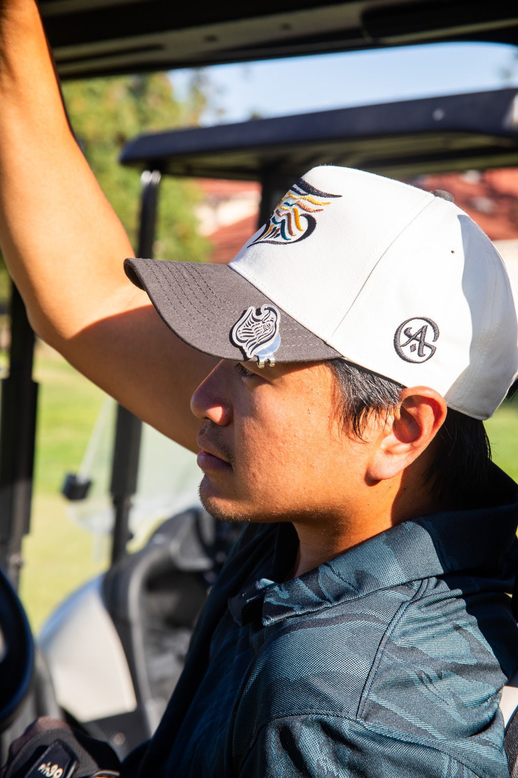 "Banoy" Two-Tone Cap